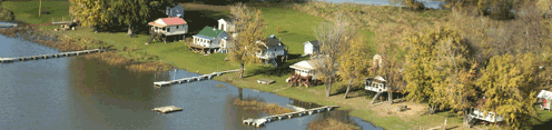 Cottages on piles along the channels
